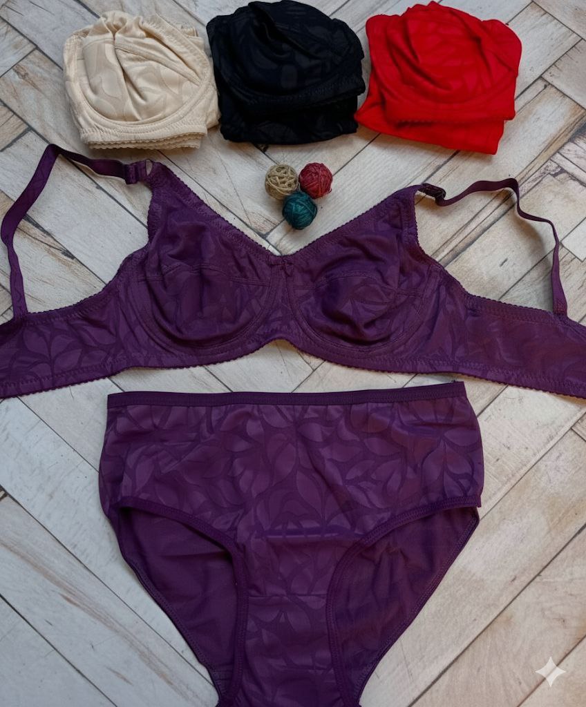 #310 - Under-Wired Non-Padded Lace Lingerie Set