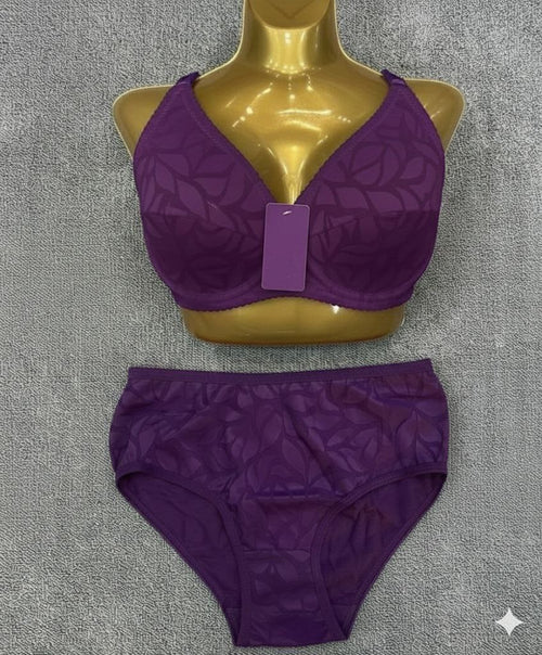 #310 - Under-Wired Non-Padded Lace Lingerie Set