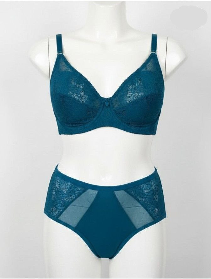 #311 - Lace Under-Wired Soft Cup Lingerie Set