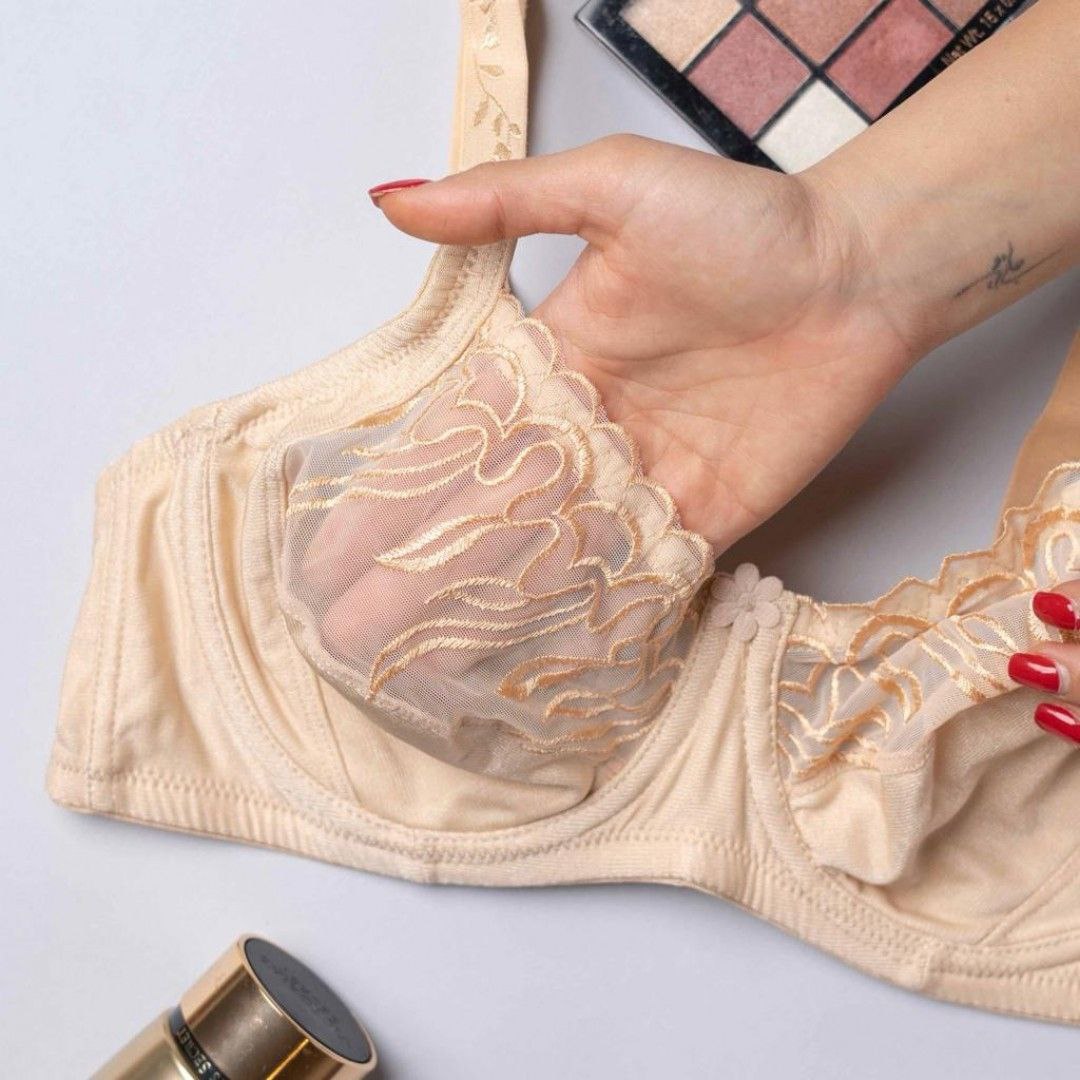 #218 -Premium Perlon Underwired Unpadded Lace Bra